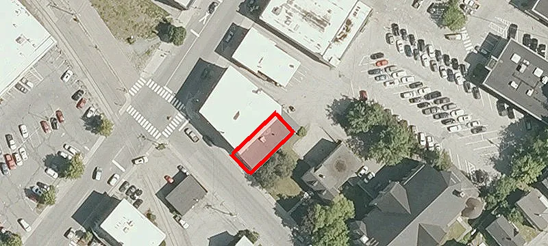 8 Barre St