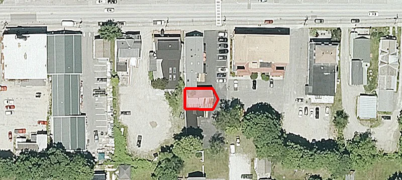 126 Main St