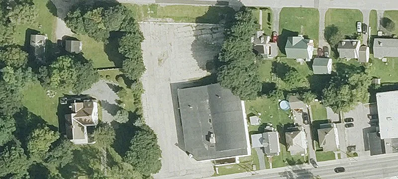 736 Main St
