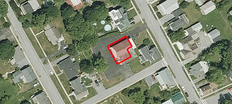 48 Maple St