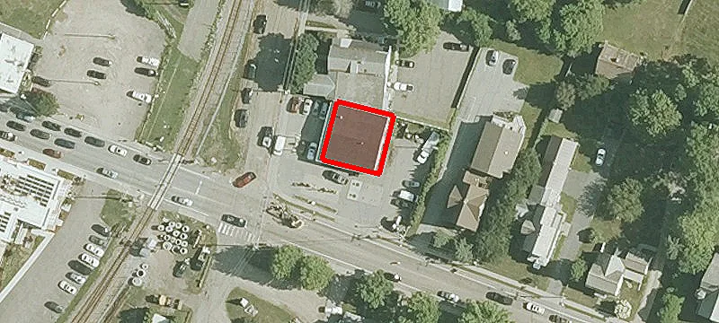 16 Maple St