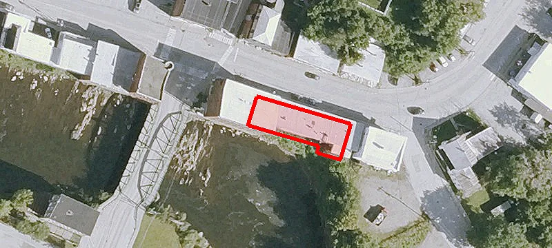11 Riv St