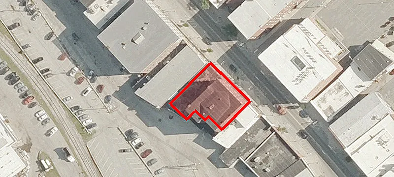 124 Main St