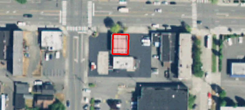 2802 Hewitt Ave