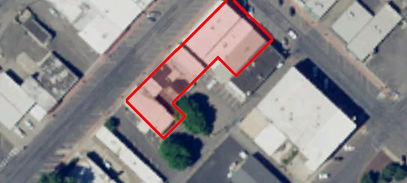 1121 Meade Ave