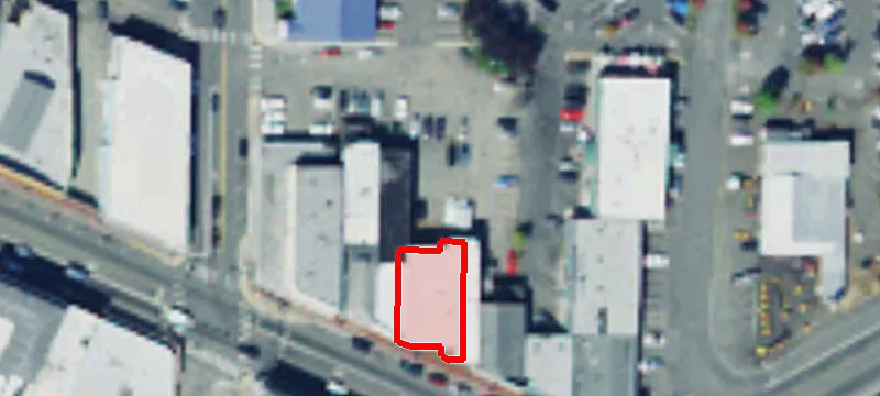 813 Bay St