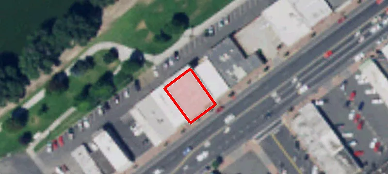 104 Broadway Ave