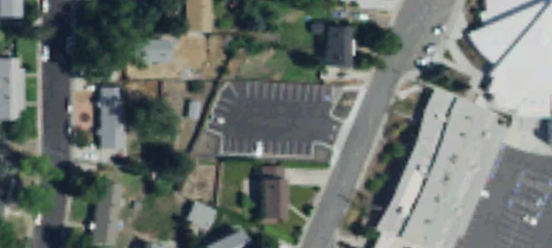 1111 Long Ave