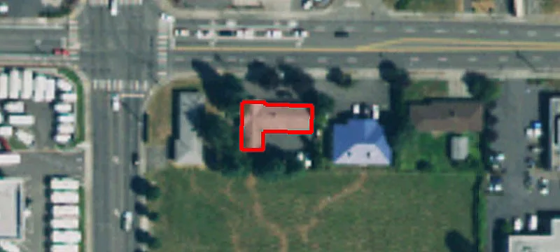 1132 James St