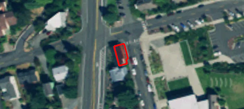 301 Lincoln Ave