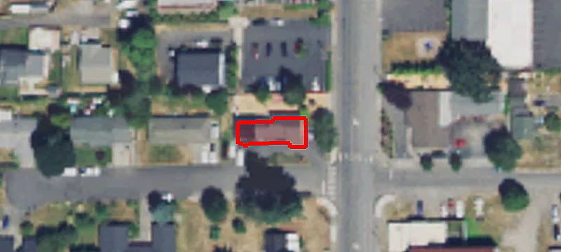 212 Pkwy Ave