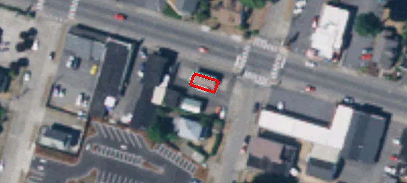 702 Main St