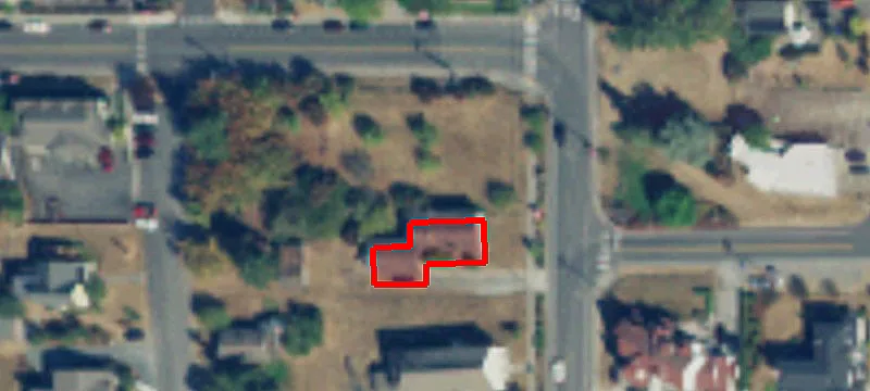 808 Main St