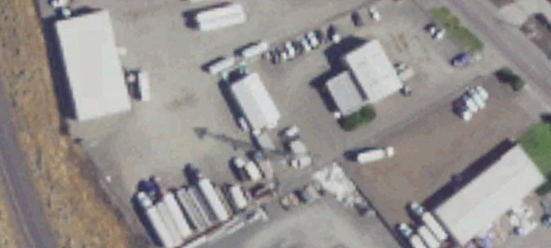 2620 Commercial Ave