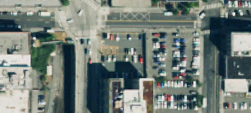 200 4th S Ave