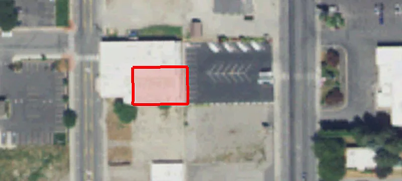 672 Main St
