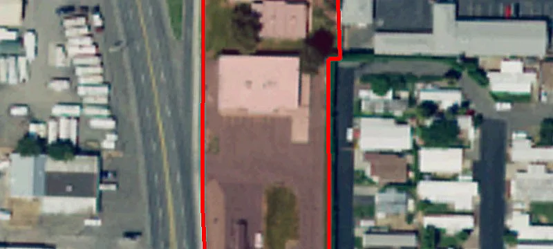 3001 Main St