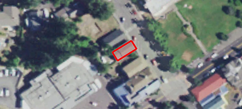 27 Russell Ave