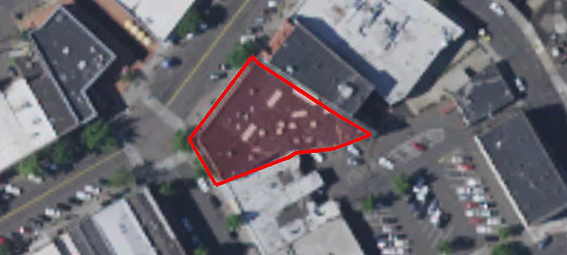 38 Main St