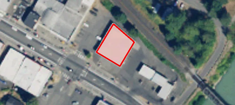 1990 Main St