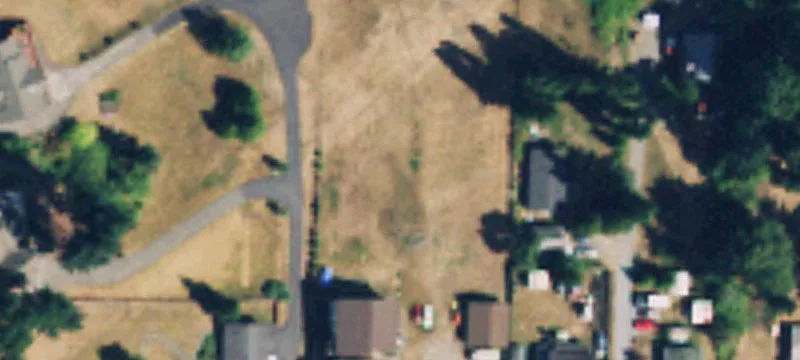 18601 4th E St