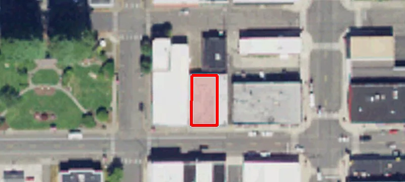 120 Pioneer Ave