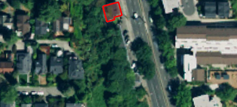 2451 Aurora N Ave