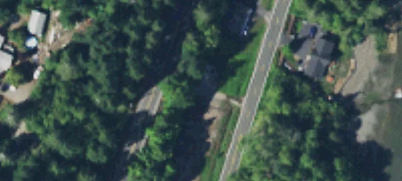 211 En Bay Rd