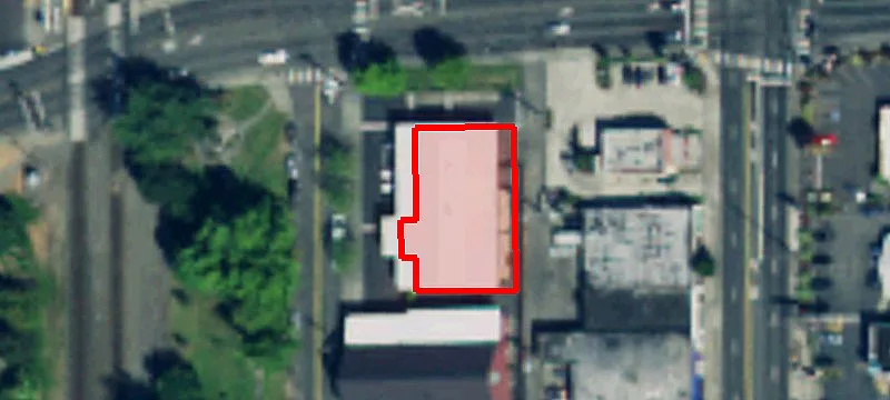 216 Railroad N Ave