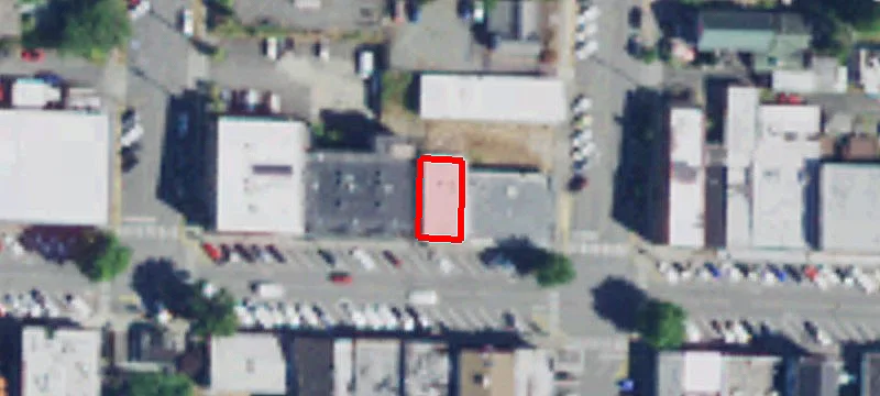 1010 1st St