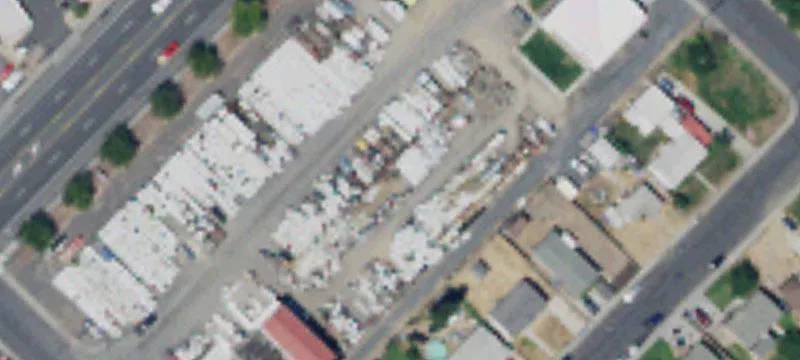 2125 Main St