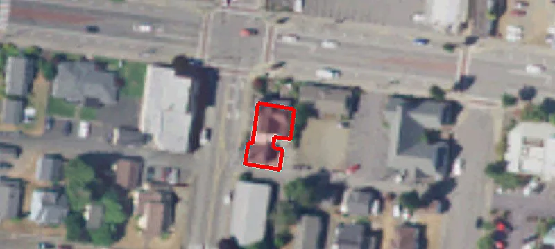 627 Railroad Ave