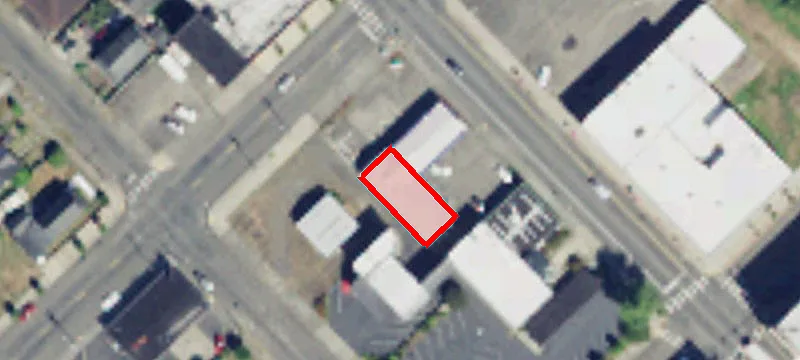 606 Simpson Ave