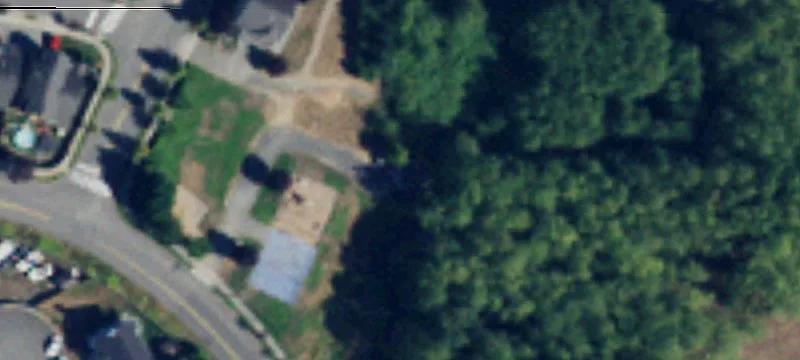 27505 Woodland Rd