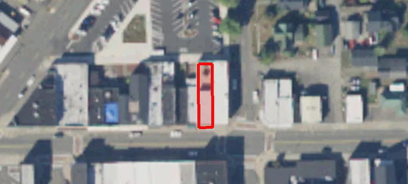 780 Main St