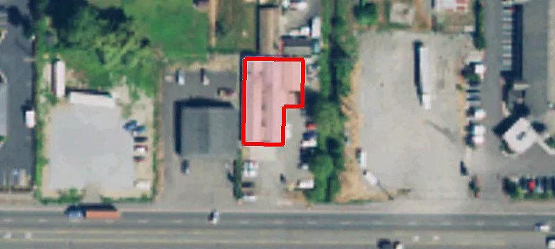 5717 Pacific E Hwy