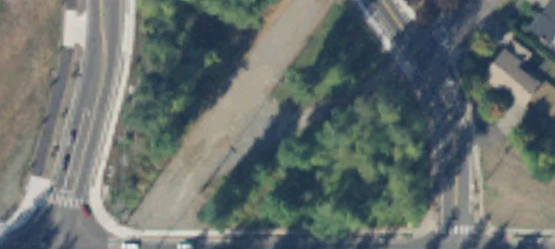 165th E 165th Ee