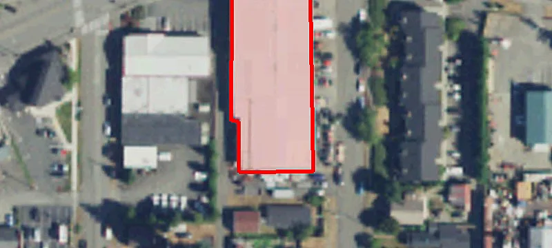 320 Main St