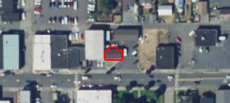 1215 Main St