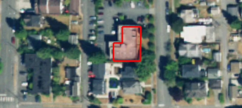 3216 Norton Ave