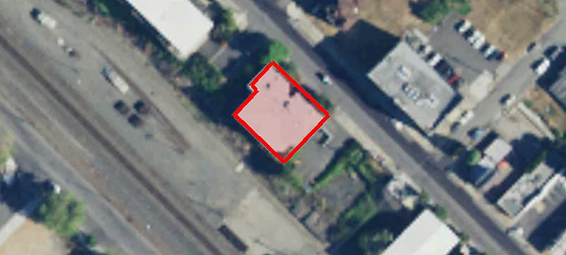 1111 Holly St