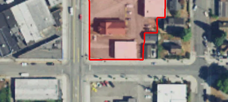 121 Lewis St