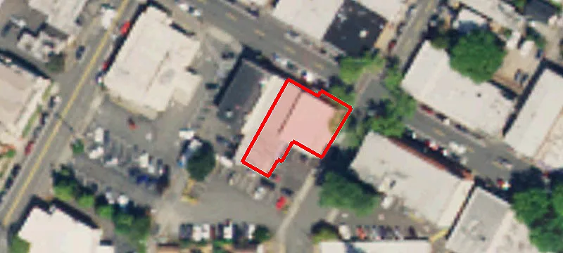 318 Main St