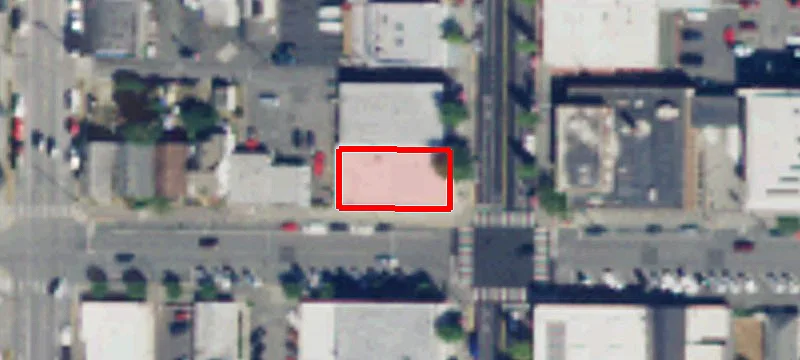 520 Commercial Ave