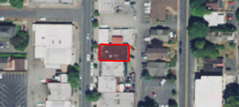 1915 Main St