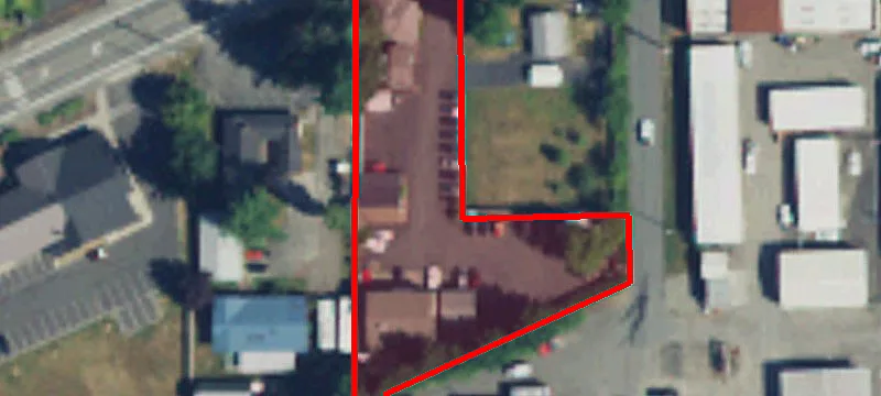 916 Main St