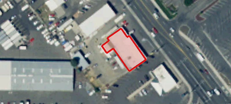 2528 Main St