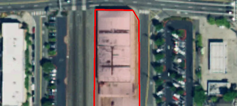 621 Railroad N Ave