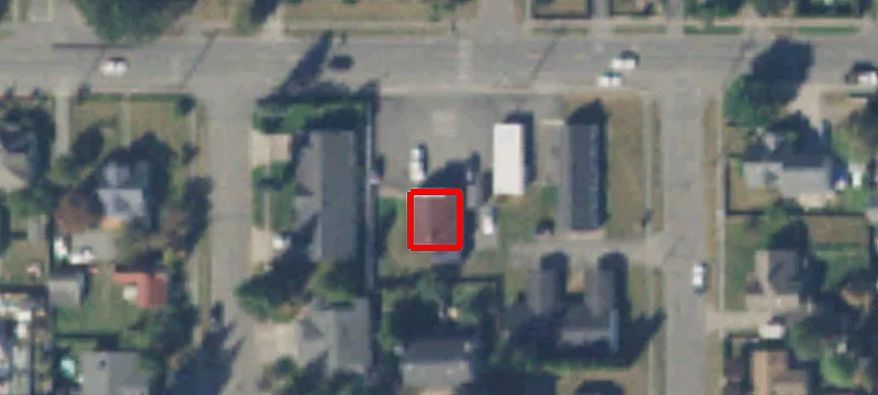 2206 Roosevelt Ave