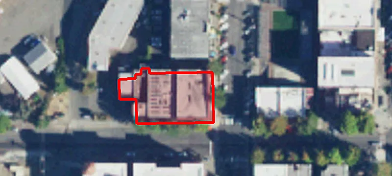 915 Harris Ave